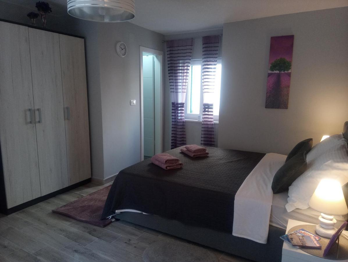 Elly Apartament